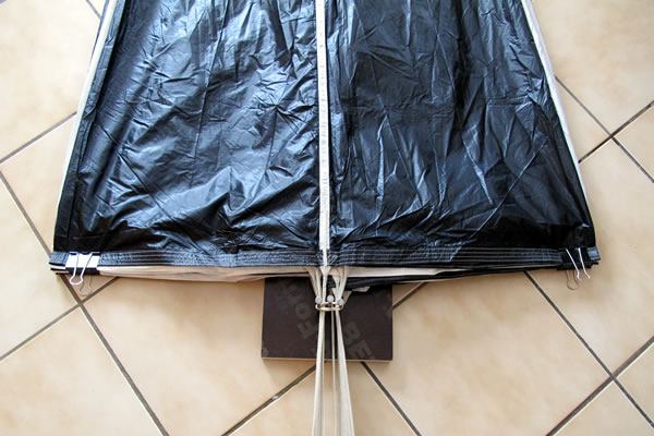 pliage du parachute de vol libre : panneaux mis en place