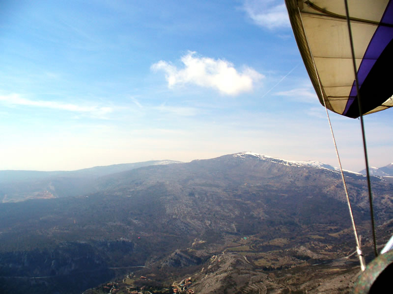Survol du Pied de la Courmette en deltaplane